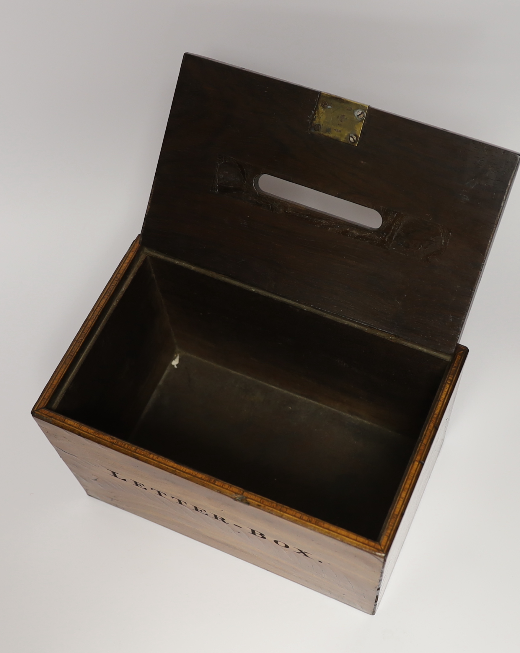 A Victorian mahogany 'letter box' with hinged lid, 24.5 x 15 x 16.5cm